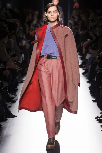 Look 2